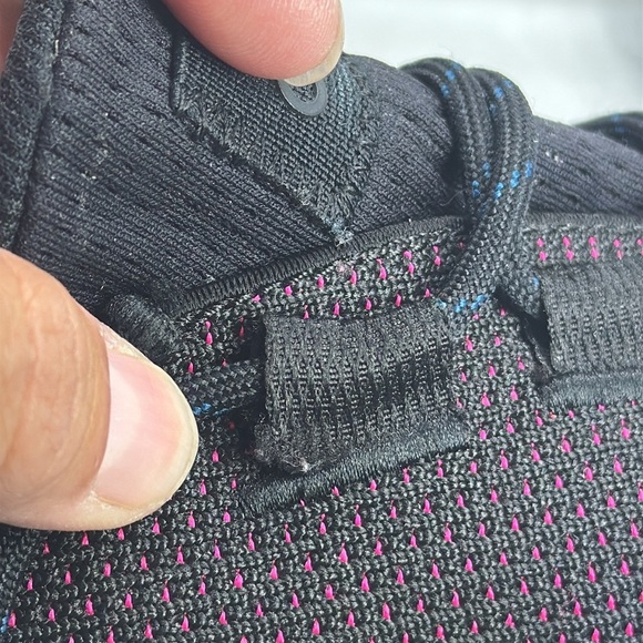 (H5) Adidas Tubular Dusk Women's Running Shoes, Size 9, Black/Pink - Picture 13 of 13